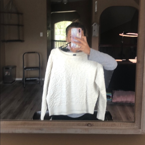 Marciano White Cheetah Print sweater - Picture 4 of 4